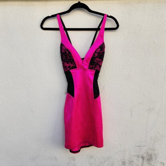 Mark Wong Nark Y2K Hot Pink Lace Trim Bodycon - Picture 2 of 8